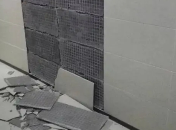 崇州瓷砖空鼓维修公司分享下崇州墙砖松动维修的知识